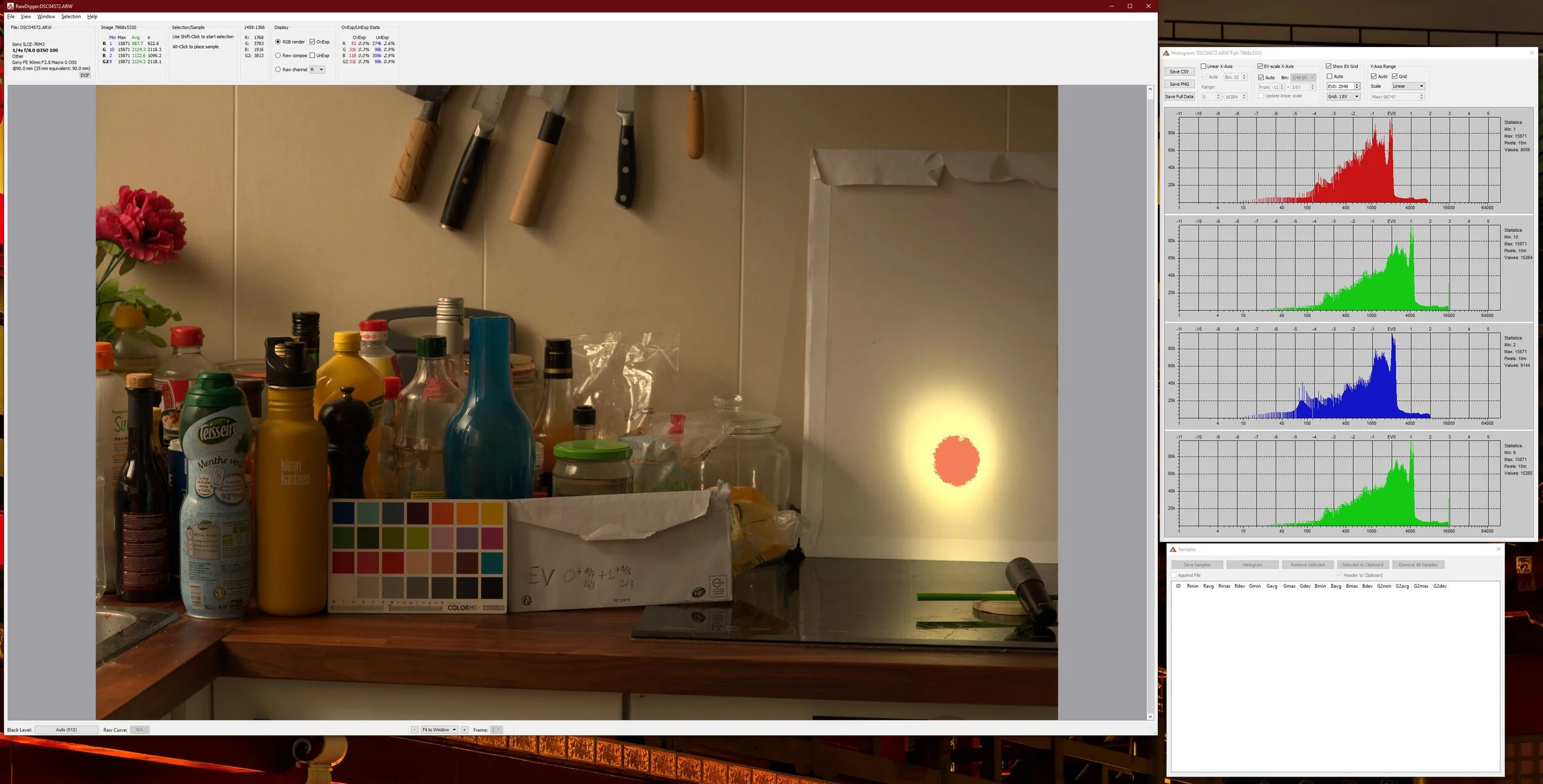 Cliquez sur l’image pour voir plus grand. Ici, on a 0,3% de pixels surex, dans les couches vertes.
